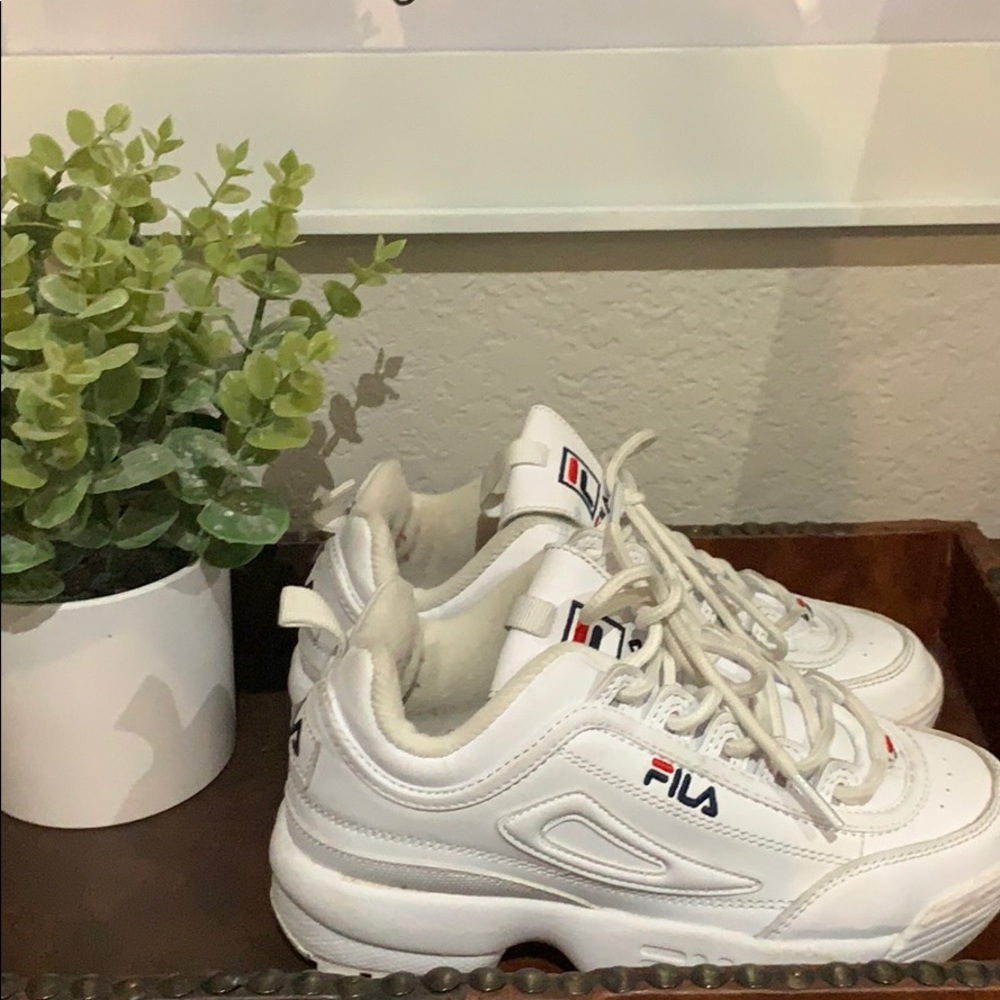 FILA - Picture 2 of 4